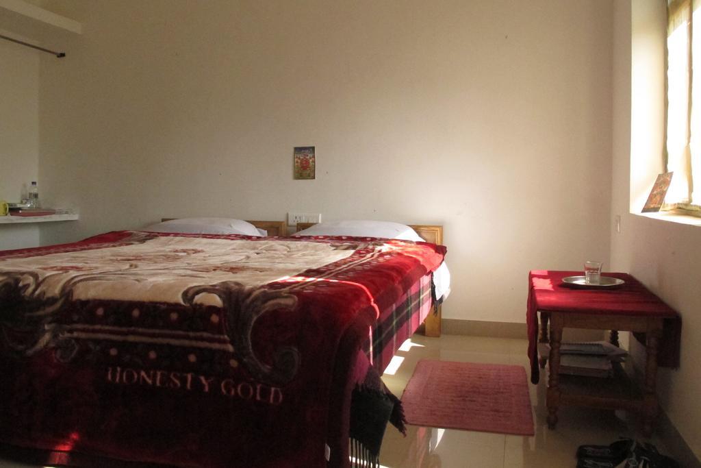 Suma Guest House Bodh Gaya Room photo