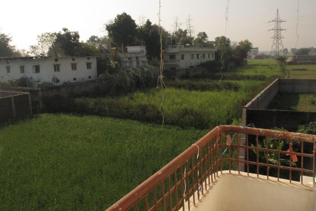 Suma Guest House Bodh Gaya Room photo